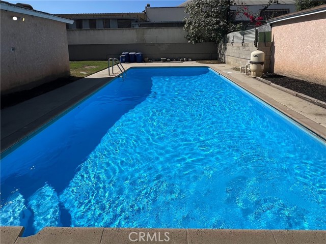 1017 S Chester Avenue, Compton CA: https://media.crmls.org/medias/b53967b7-a1d7-4450-8610-429fbaceb8f1.jpg