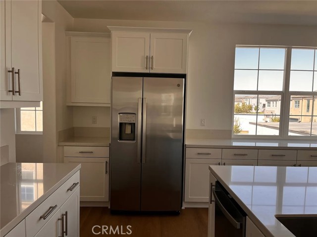 Detail Gallery Image 3 of 27 For 2557 E Lincoln Paseo, Ontario,  CA 91762 - 4 Beds | 4 Baths