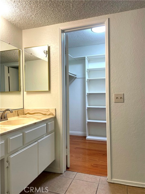 1077 Santo Antonio S Drive, Colton CA: https://media.crmls.org/medias/b53a9cb1-2890-4f7a-9982-9087d2867e91.jpg