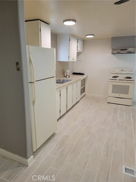 Detail Gallery Image 10 of 18 For 151 Pioneer Trl, Palm Springs,  CA 92262 - 2 Beds | 1 Baths