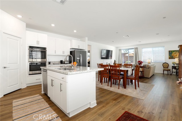 2476 Yellowstone Way, Rialto CA: https://media.crmls.org/medias/b53b15a8-1b59-4204-967f-0a769b4da12f.jpg