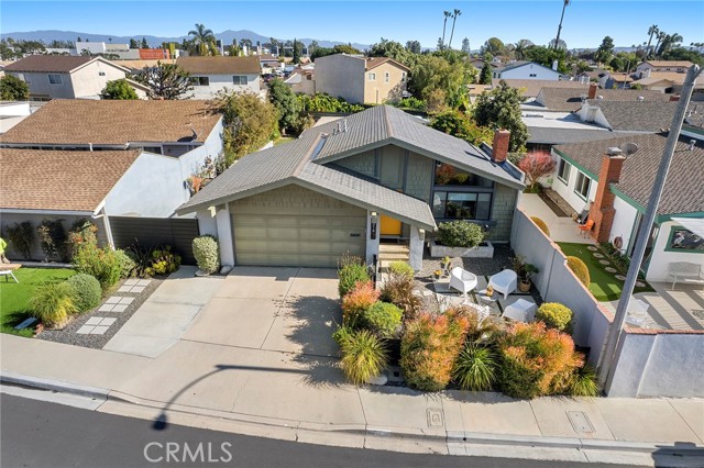 Detail Gallery Image 3 of 35 For 3318 Wyoming Cir, Costa Mesa,  CA 92626 - 3 Beds | 2 Baths