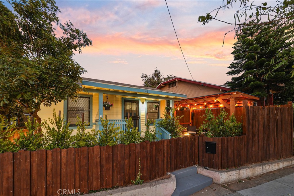 1146 N Loma Vista Drive