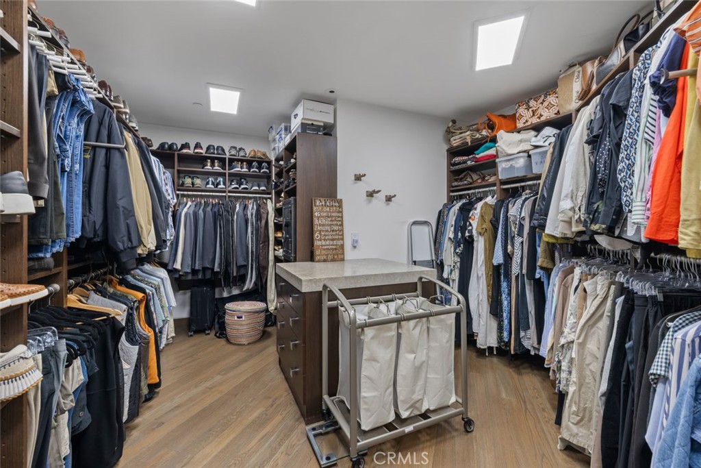 B53e9999 6b53 4ff2 A206 D8242660173e