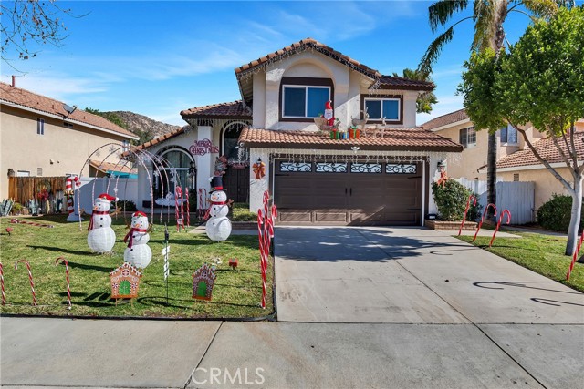 Detail Gallery Image 2 of 44 For 10340 via Apolina, Moreno Valley,  CA 92557 - 4 Beds | 2/1 Baths