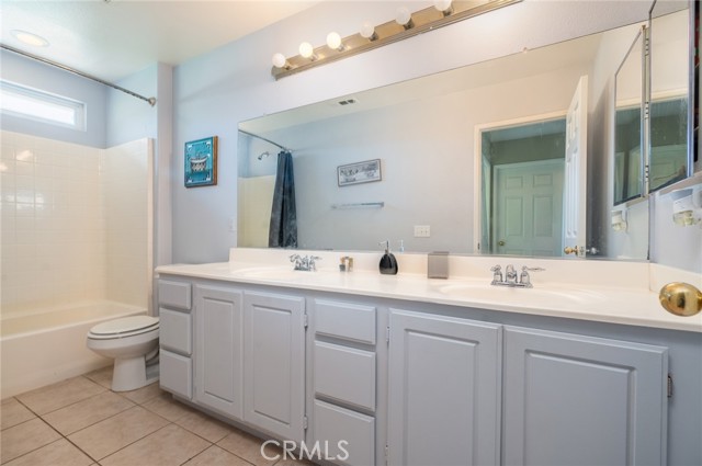 Detail Gallery Image 19 of 34 For 24912 Blue Oak Cir, Menifee,  CA 92584 - 5 Beds | 2/1 Baths