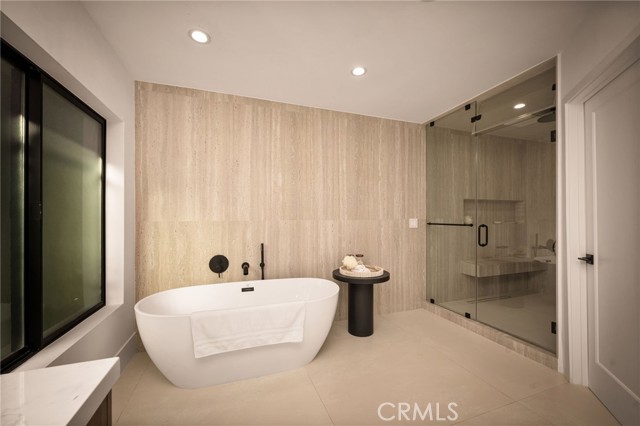 18839 La Amistad Place, Tarzana CA: https://media.crmls.org/medias/b54029ac-560f-4379-b4ee-5d3ce4a20cce.jpg