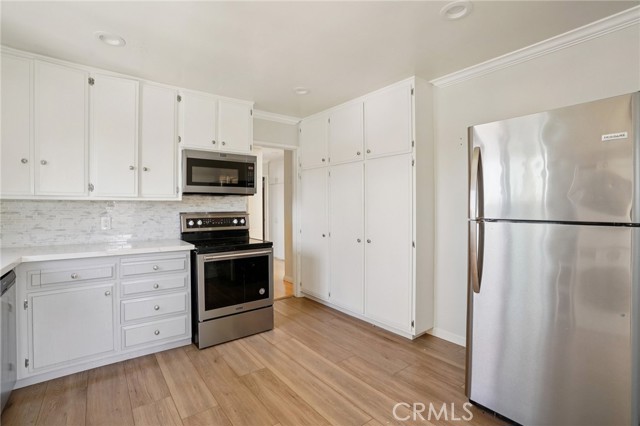 Detail Gallery Image 20 of 33 For 100 Hermosa Ave 3a,  Long Beach,  CA 90802 - 2 Beds | 2 Baths