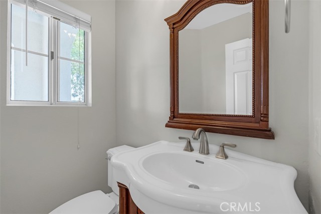 180 Via Lampara, Rancho Santa Margarita CA: https://media.crmls.org/medias/b540595f-67ed-433d-8db7-e9c300d8467e.jpg