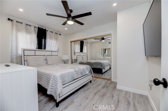 Detail Gallery Image 27 of 51 For 19847 Arminta St, Winnetka,  CA 91306 - 5 Beds | 3 Baths