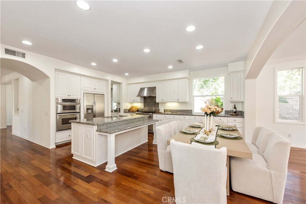 MLS #OC26159980 image #9