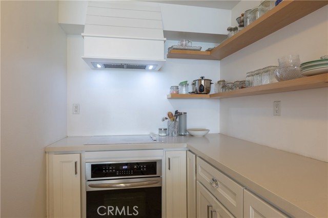 1750 E Ocean Boulevard, Long Beach CA: https://media.crmls.org/medias/b540dc1b-0c76-454f-b422-e321ac36166a.jpg