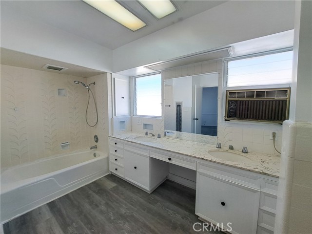 Detail Gallery Image 30 of 47 For 14356 Greenleaf St, Sherman Oaks,  CA 91423 - 3 Beds | 2/1 Baths