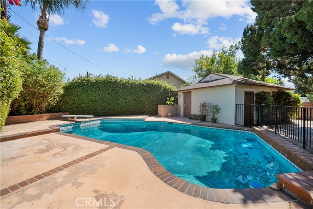 3 Bed Home for Sale in Van Nuys, California