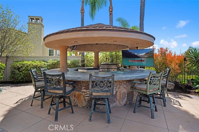 18 Calle Pacifica, San Clemente CA: https://media.crmls.org/medias/b542e28a-b9ad-47bd-b09f-519592b73f12.jpg
