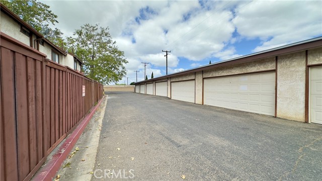 Detail Gallery Image 7 of 26 For 1133 S Paula Dr #7,  Fullerton,  CA 92833 - 2 Beds | 2/1 Baths