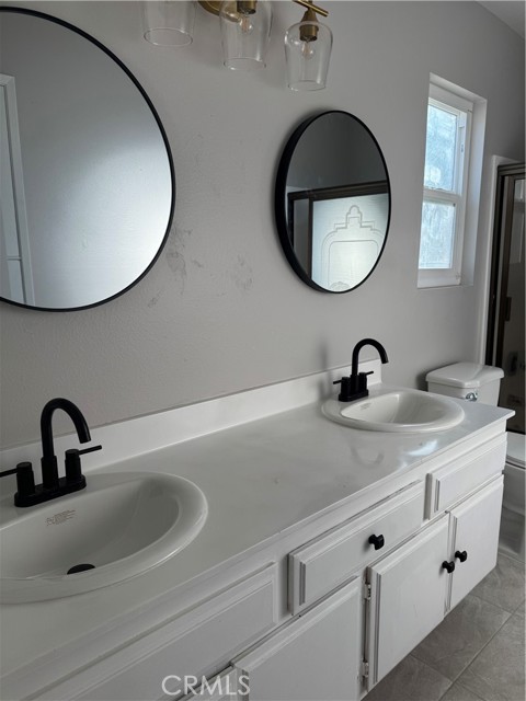 Detail Gallery Image 10 of 48 For 7445 Laurelgrove Ave #2,  North Hollywood,  CA 91605 - 3 Beds | 2 Baths