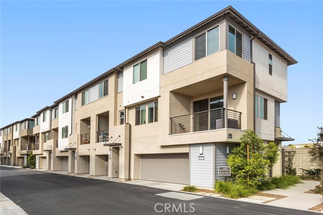 Detail Gallery Image 1 of 21 For 1567 Lima Way #1,  Placentia,  CA 92870 - 3 Beds | 2/1 Baths