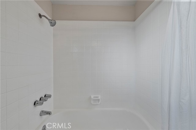 Detail Gallery Image 37 of 49 For 18838 Cabral, Canyon Country,  CA 91351 - 4 Beds | 3 Baths