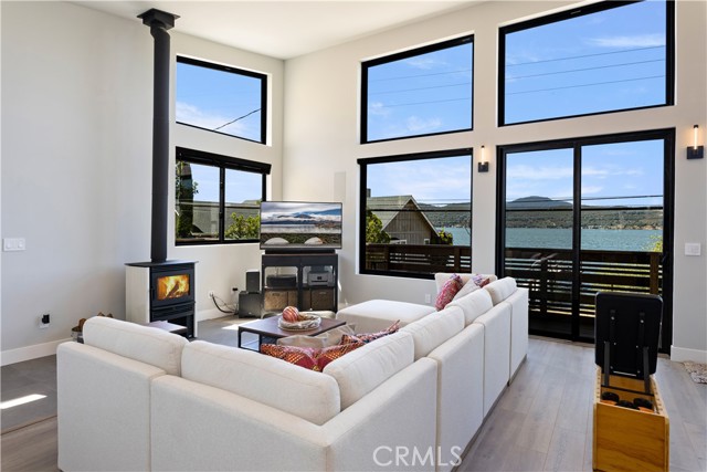 Detail Gallery Image 12 of 73 For 12630 Lakeshore Dr, Clearlake,  CA 95422 - 3 Beds | 3 Baths