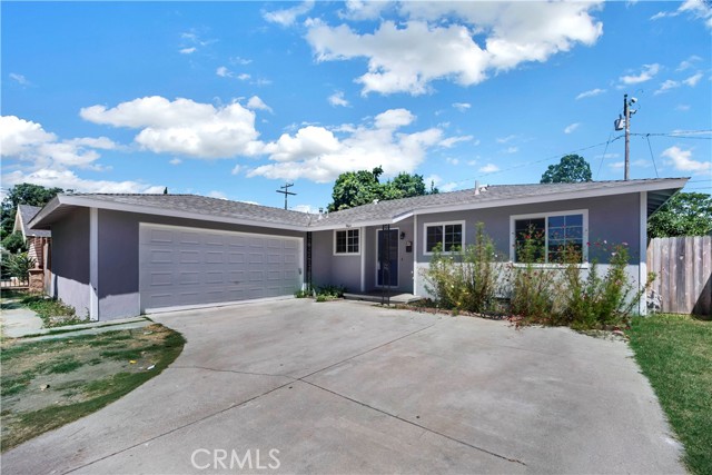 Detail Gallery Image 1 of 1 For 3611 W Crystal Ln, Santa Ana,  CA 92704 - 4 Beds | 2 Baths