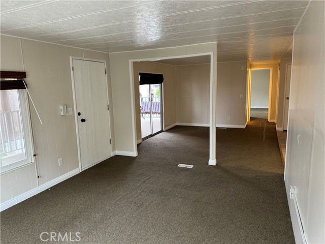 Detail Gallery Image 8 of 41 For 929 E Foothill Bld #212,  Upland,  CA 91786 - 3 Beds | 2 Baths