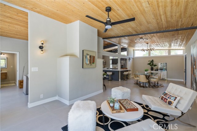 Detail Gallery Image 15 of 33 For 2199 N Berne Dr, Palm Springs,  CA 92262 - 3 Beds | 2/1 Baths