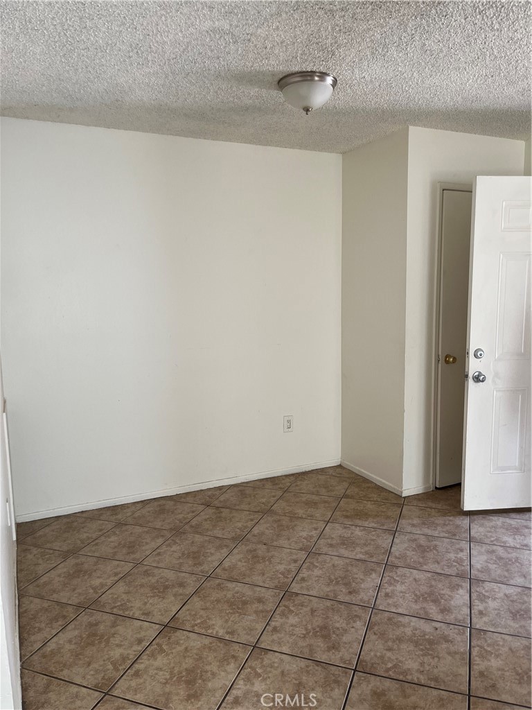 MLS #DW25127535 img 3