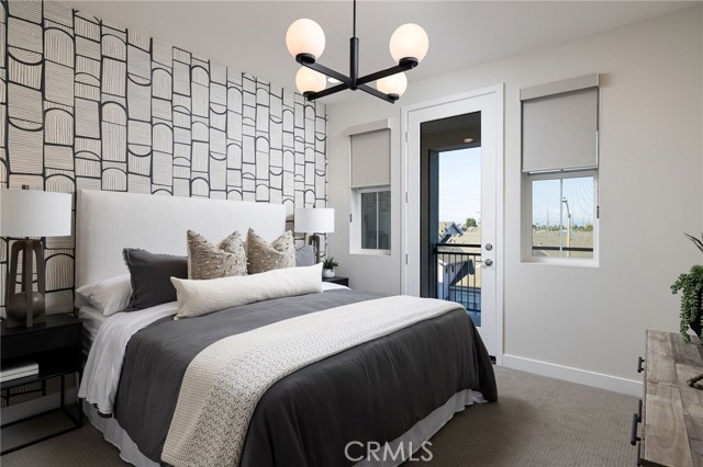 Detail Gallery Image 4 of 6 For 143 S Tulip Ave, Compton,  CA 90220 - 3 Beds | 3 Baths