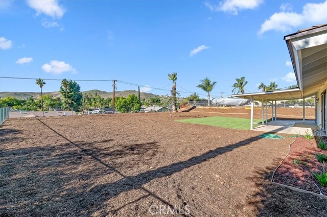 Detail Gallery Image 33 of 37 For 7695 Lakeside Dr, Jurupa Valley,  CA 92509 - 3 Beds | 2 Baths