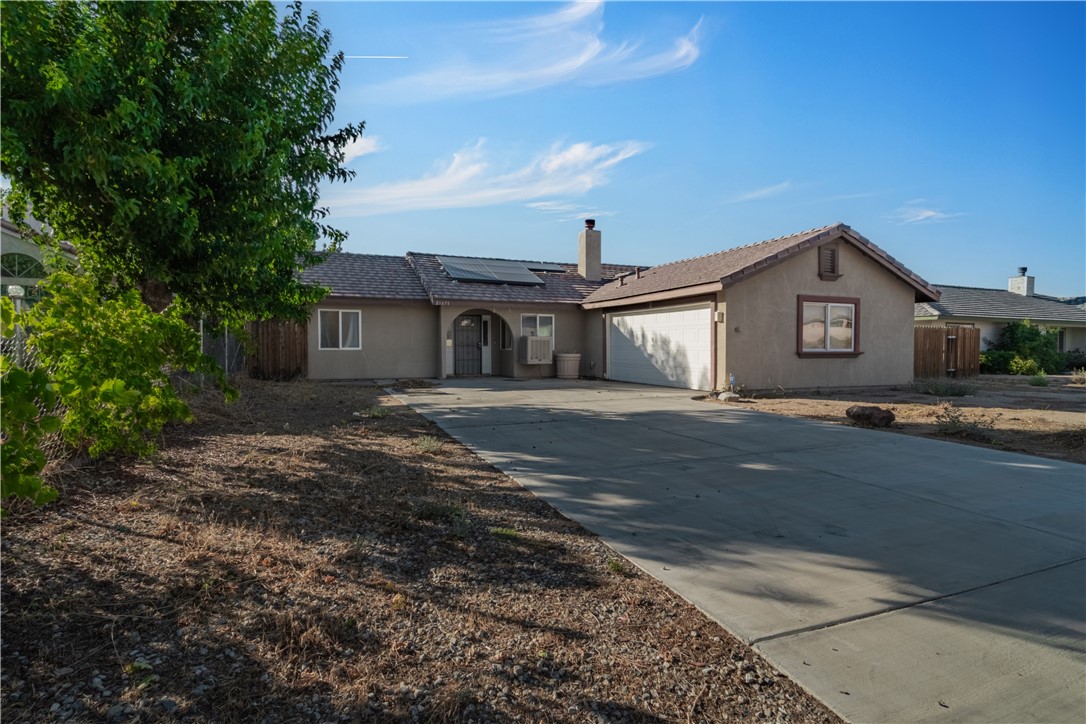 Detail Gallery Image 2 of 28 For 21671 Calhoun Dr, California City,  CA 93505 - 3 Beds | 2 Baths