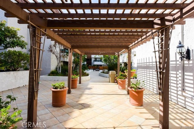 Detail Gallery Image 11 of 17 For 360 S Euclid #122,  Pasadena,  CA 91101 - 1 Beds | 1 Baths