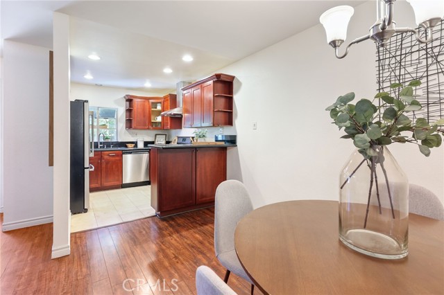 Detail Gallery Image 6 of 28 For 509 N Sierra Vista St #B,  Monterey Park,  CA 91755 - 3 Beds | 2/1 Baths