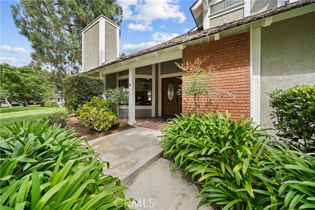 Photo #3: OC23177799 Listing 