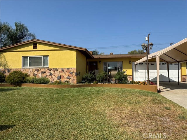 Detail Gallery Image 1 of 17 For 8961 San Vicente Ave, Riverside,  CA 92503 - 3 Beds | 2 Baths