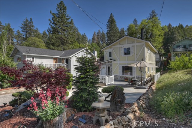 Detail Gallery Image 1 of 41 For 22771 Fir Ln, Crestline,  CA 92325 - 4 Beds | 2/1 Baths