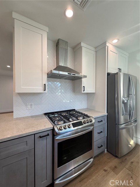 Detail Gallery Image 10 of 14 For 8045 Darby, Reseda,  CA 91335 - – Beds | – Baths