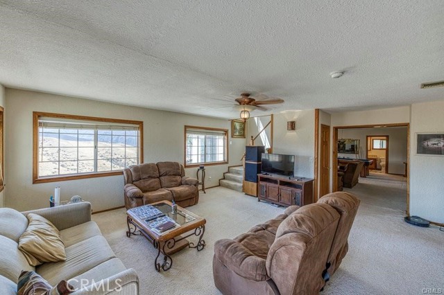 Detail Gallery Image 11 of 24 For 30668 3/4 Tick Canyon Rd, Canyon Country,  CA 91387 - 3 Beds | 3 Baths