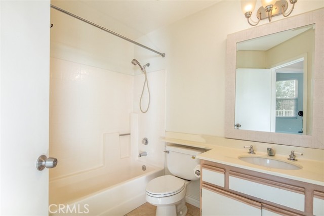 Detail Gallery Image 13 of 32 For 28411 Boulder, Lake Forest,  CA 92679 - 3 Beds | 3 Baths