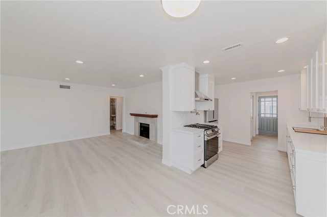 Detail Gallery Image 7 of 29 For 17819 Gramercy Pl, Torrance,  CA 90504 - 3 Beds | 2 Baths