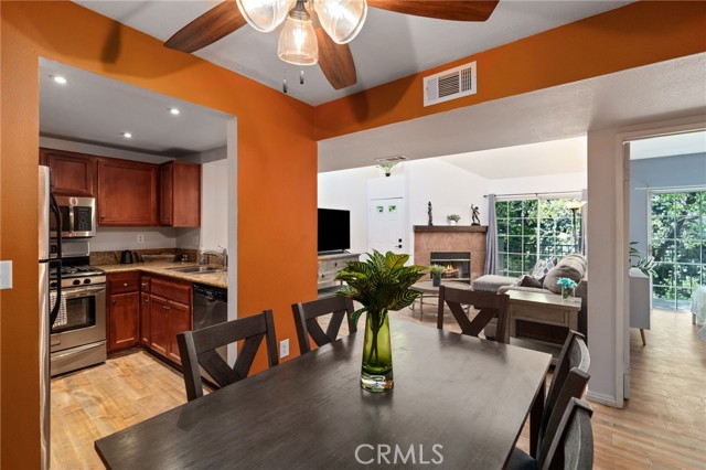 Detail Gallery Image 1 of 1 For 24137 Del Monte Dr #224,  Valencia,  CA 91355 - 2 Beds | 2 Baths