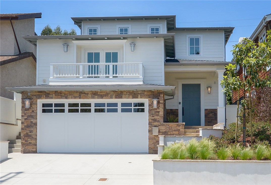 3401 Pacific Avenue, Manhattan Beach, California 90266, 5 Bedrooms Bedrooms, ,2 BathroomsBathrooms,Residential,Sold,Pacific,SB17017050