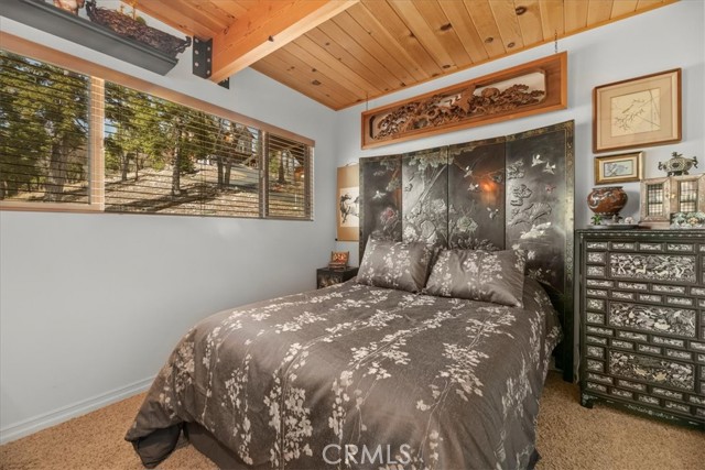 Detail Gallery Image 17 of 38 For 1285 Ridge Rd, Fawnskin,  CA 92333 - 3 Beds | 2 Baths