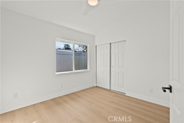 Image 14 of 35 For 25072 Atwood