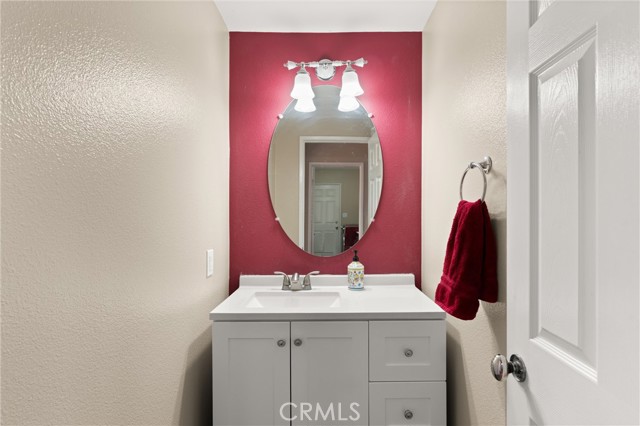 Detail Gallery Image 32 of 56 For 32487 Meadow Glen Ct, Wildomar,  CA 92595 - 7 Beds | 5 Baths