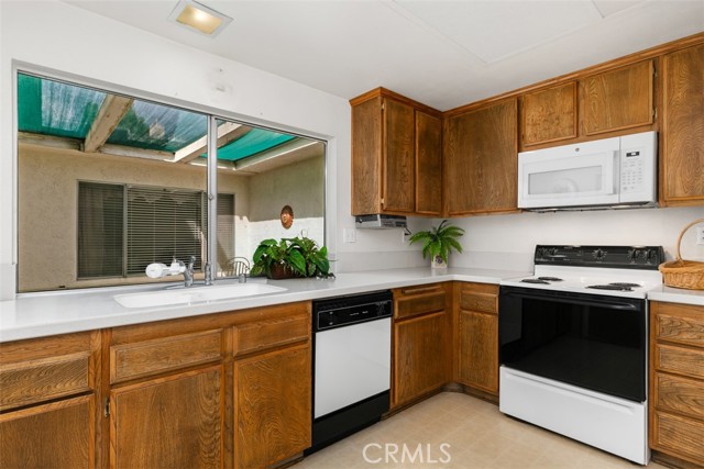 Detail Gallery Image 16 of 48 For 1025 Marina Dr, Placentia,  CA 92870 - 3 Beds | 2 Baths