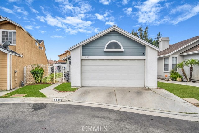 1137 Express Circle, Colton CA: https://media.crmls.org/medias/b550b27e-4f7b-490d-ab32-cfb10835d532.jpg
