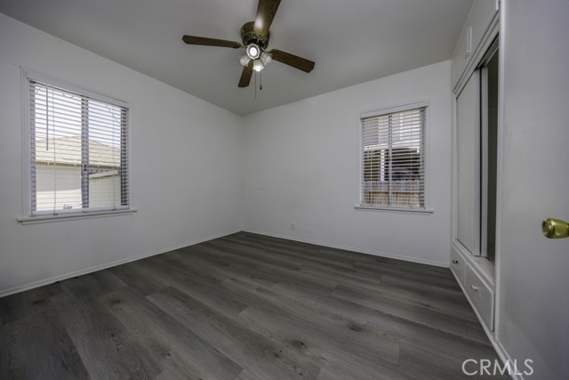 2292 Euclid Avenue, Long Beach CA: https://media.crmls.org/medias/b55188dc-7bbc-4ea7-b63e-8d89091728c5.jpg