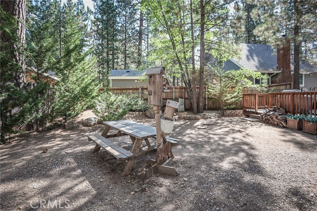 Detail Gallery Image 31 of 34 For 41490 Comstock Ln, Big Bear Lake,  CA 92315 - 3 Beds | 2 Baths