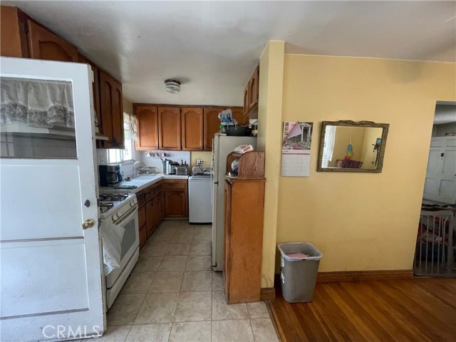 816 E 246th Street, Wilmington, CA, 90744 816 E 246th Street, Wilmington, CA, 90744